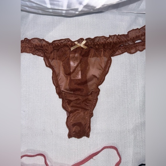 Vintage collection of 4 size Large - Picture 7 of 8